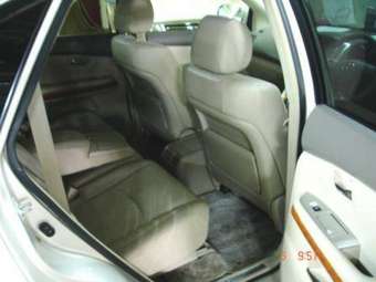 2004 Toyota Harrier Pictures