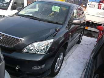 2004 Toyota Harrier Photos