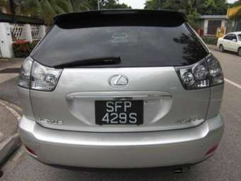 2004 Toyota Harrier Images