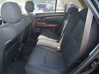 2004 Toyota Harrier Pictures