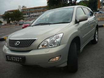 2004 Toyota Harrier Photos