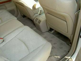 2004 Toyota Harrier Pictures