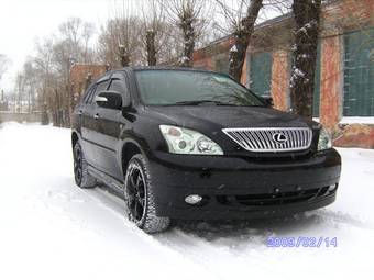 2004 Toyota Harrier Pictures