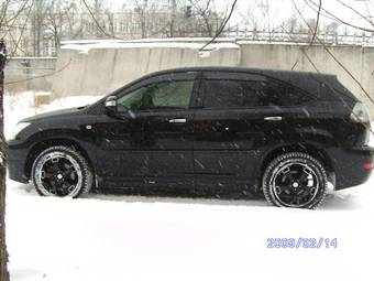 2004 Toyota Harrier Photos