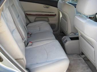 2004 Toyota Harrier Pictures