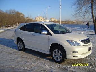 2004 Toyota Harrier Pics