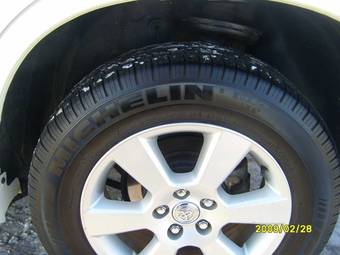 2004 Toyota Harrier Pictures