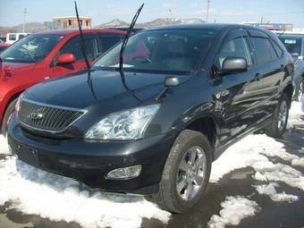 2004 Toyota Harrier Photos