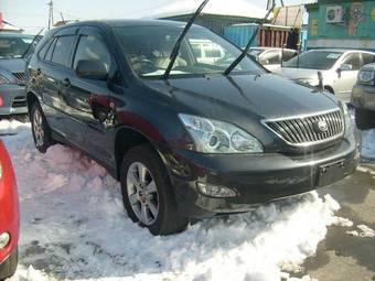 2004 Toyota Harrier Pictures