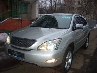 2004 Toyota Harrier Pictures