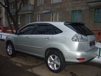 2004 Toyota Harrier Photos