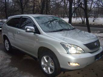 2004 Toyota Harrier Pictures