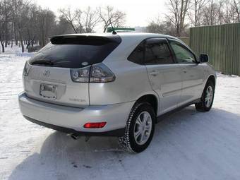 2004 Toyota Harrier Pics