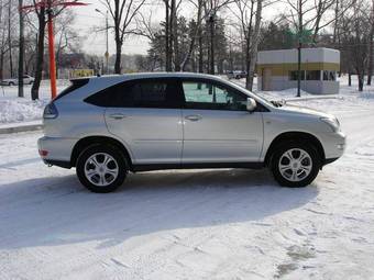 2004 Toyota Harrier Pictures