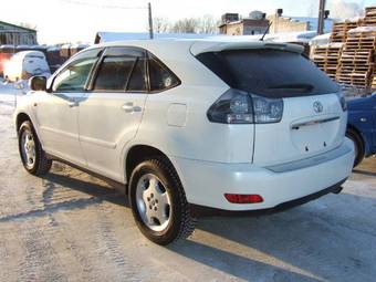 2004 Toyota Harrier Photos