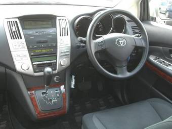 2004 Toyota Harrier Pictures