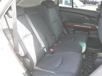 2004 Toyota Harrier Pictures