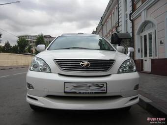 2004 Toyota Harrier Photos