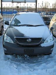 2004 Toyota Harrier Photos