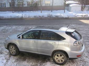 2004 Toyota Harrier Photos