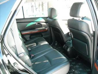 2004 Toyota Harrier Pictures