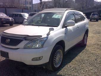 2004 Toyota Harrier Pictures