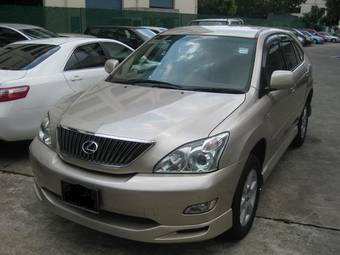 2004 Toyota Harrier Photos