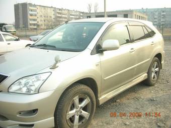 2004 Toyota Harrier Photos