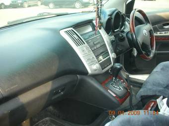 2004 Toyota Harrier Photos
