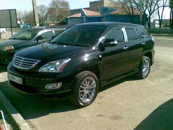 2004 Toyota Harrier Pictures