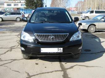 2004 Toyota Harrier Photos