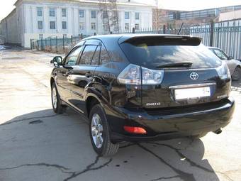 2004 Toyota Harrier Wallpapers