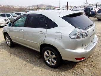 2004 Toyota Harrier Pictures