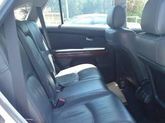 2004 Toyota Harrier Pictures
