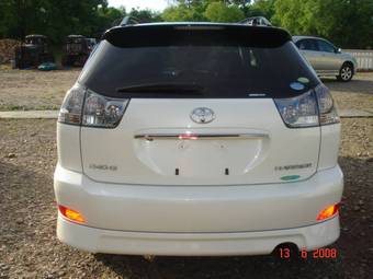 2004 Toyota Harrier Pictures