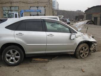 2004 Toyota Harrier Pictures