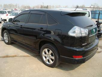 2004 Toyota Harrier Pics