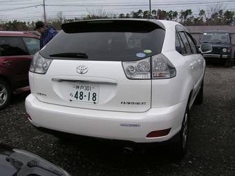 2004 Toyota Harrier Photos