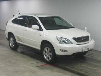 2004 Toyota Harrier Photos