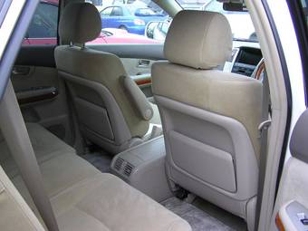 2004 Toyota Harrier Wallpapers