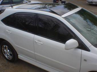 2004 Toyota Harrier Pictures