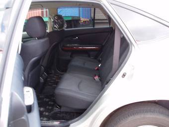 2004 Toyota Harrier Images