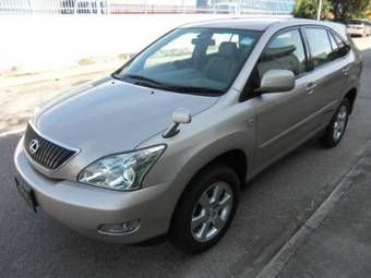 2004 Toyota Harrier Pics