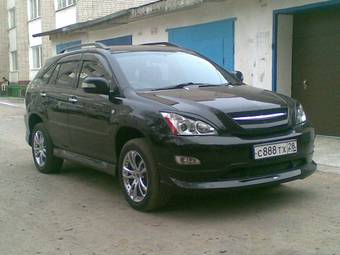 2004 Toyota Harrier Photos