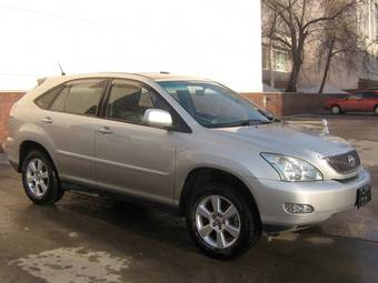 2004 Toyota Harrier Photos