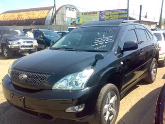 2004 Toyota Harrier Photos