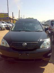 2004 Toyota Harrier Images