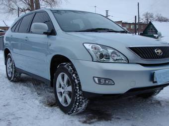 2004 Toyota Harrier Pics