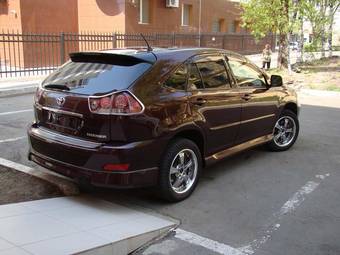 2004 Toyota Harrier Pictures