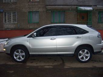 2004 Toyota Harrier Pictures